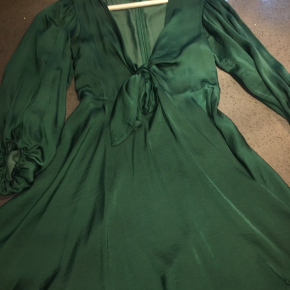 Emerald green dress - Picture 2 of 4